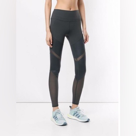 ALO Yoga Pants - Alo Yoga High-Waist Sheila Legging
